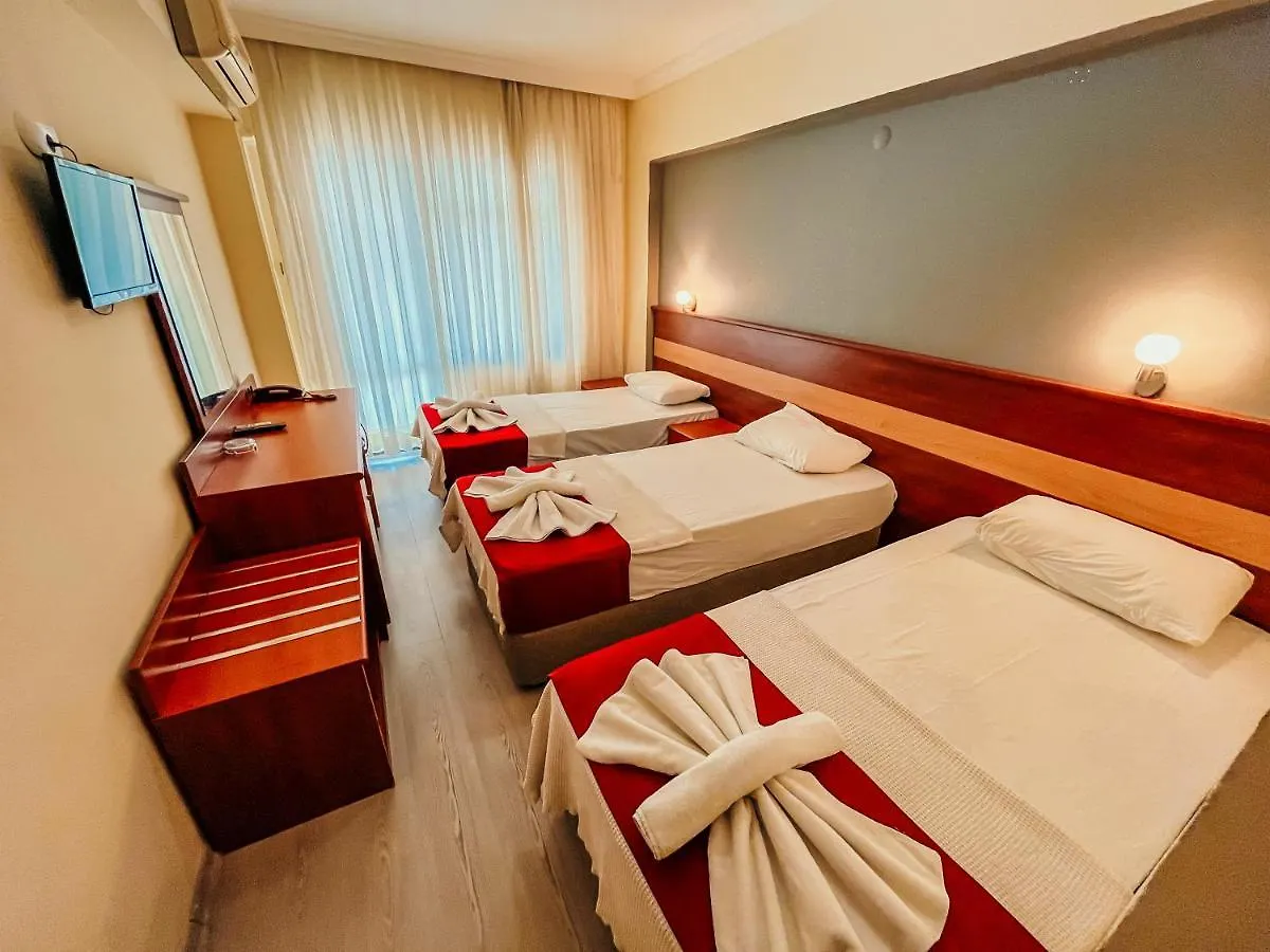 Hotel First Class Didim 4*,